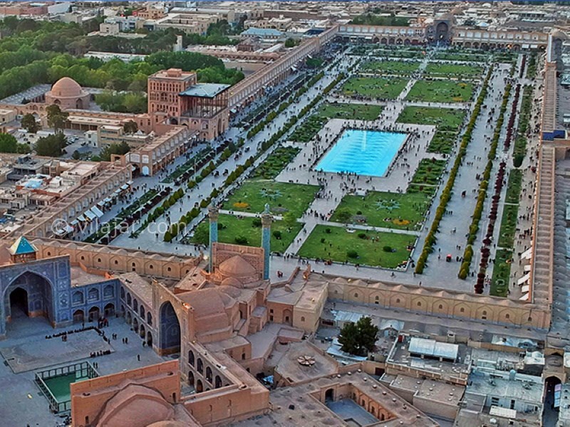 Isfahan Naqshe-Jahan-Square | Iran Tourist Attractions