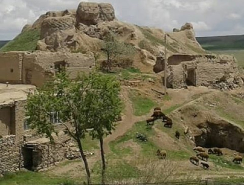 Malayer Anuj Ancient Castle | Malayer Iran Tourist Attractions