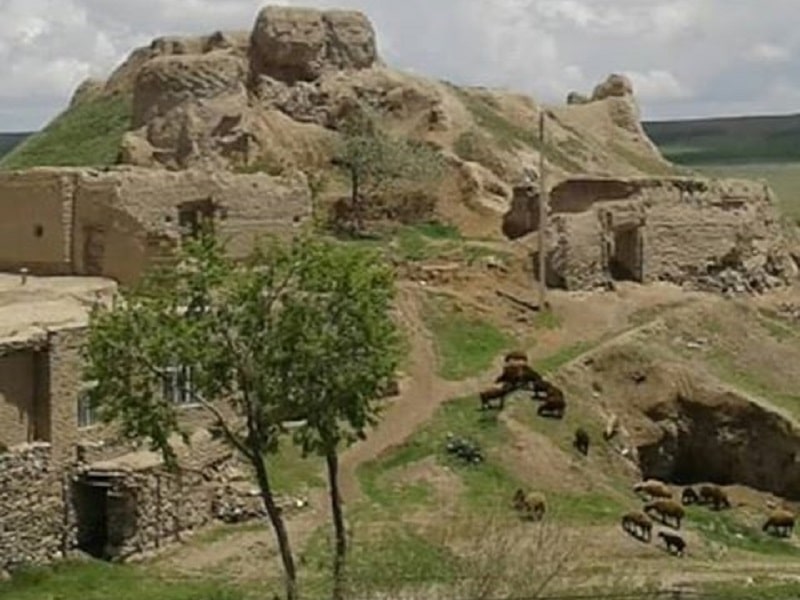 Malayer Anuj Ancient Castle | Malayer Iran Tourist Attractions