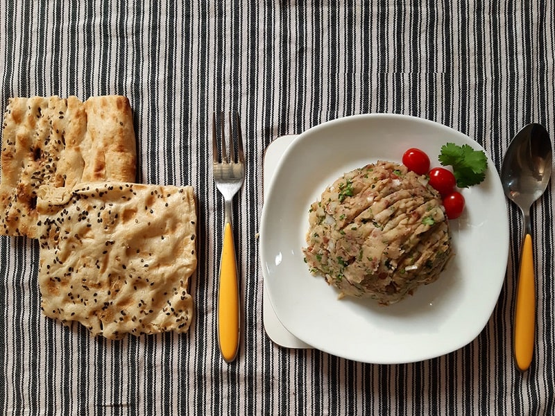 Iranian Zoroastrian Foods | What to eat in Meybod | Chashni