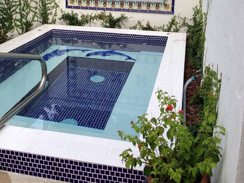 Iranian Swimming Pool Floor Tiles | Ceramic & Tile Companies of Meybod Iran