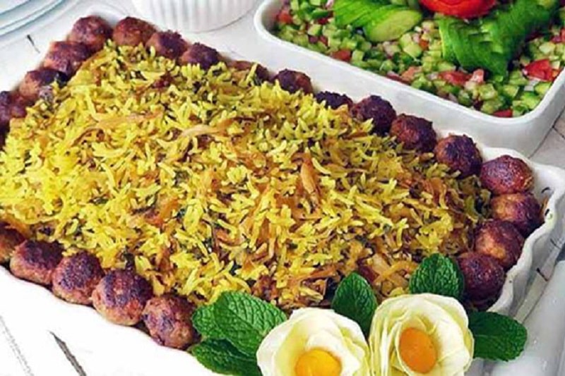 Iranian Foods Cabbage Pilaf | What to eat in Shiraz Iran