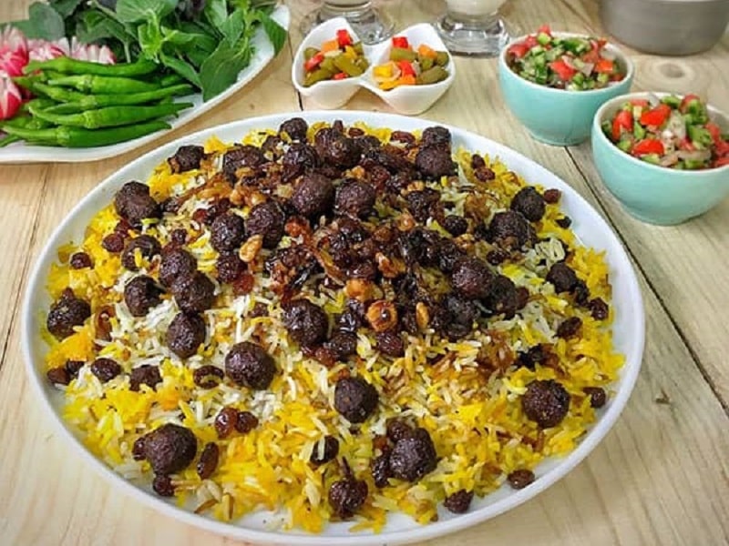 Iranian Foods Qanbar Polo Shirazi | What to eat in Shiraz Iran