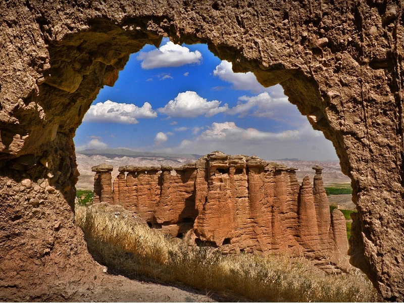 Zanjan Behestan Castle | Zanjan Demon Throne | Zanjan Iran Tourist Attractions