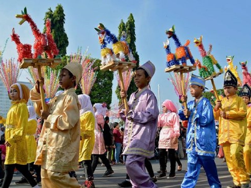 Ramadan in Indonesia and Street Parades | Ramadan Around the world