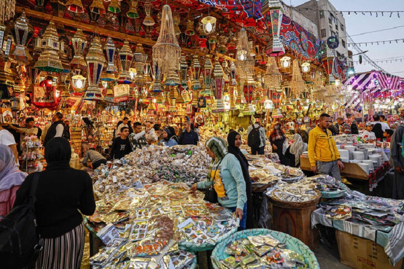 what countries celebrate ramadan | Ramadan lantern in Egypt