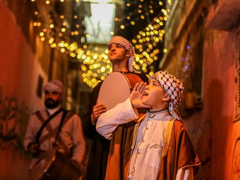 Drumming in the streets of Khan Younis, Gaza, to wake people for suhoor | Ramadan Around the world