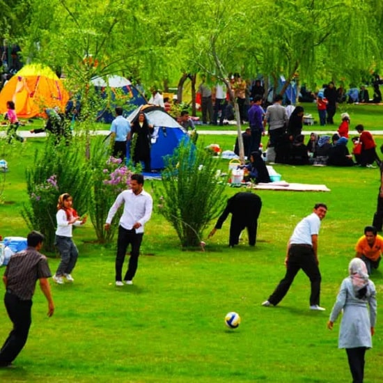 روز سیزده بدر | جشن‌ها و فستیوال‌های مشترک ایران و جهان