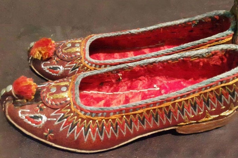 Iranian Souvenirs Charogh Shoes | What to buy in Gilan Iran