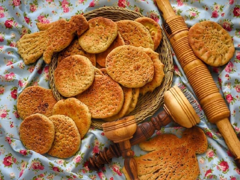 Iranian Souvenirs Fouman Cookie | What to buy in Gilan Iran