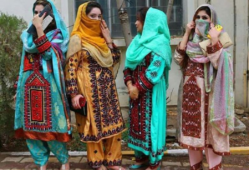 Persian Customs in Baluchistan Iran | Balochi Dresses