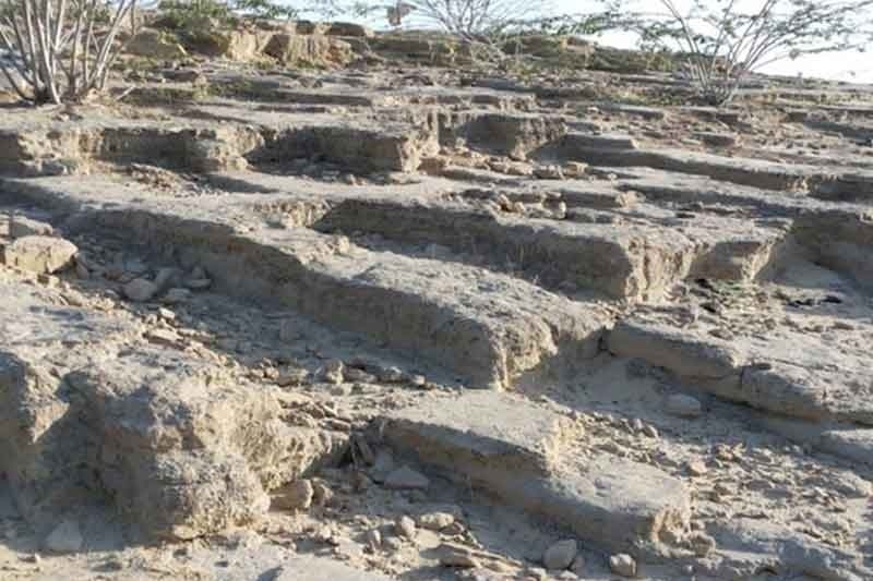 قبرستان جن چابهار | جاذبه گردشگری سیستان بلوچستان، زاهدان، چابهار، زابل، کنارک، سراوان و ایرانشهر