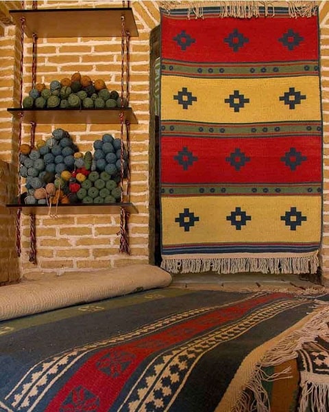 Ziloo Iranian Handicraft | Carpet and Rug Art