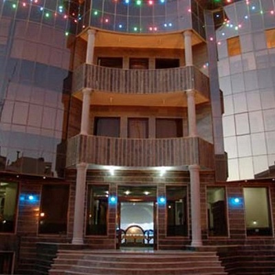 هتل‌های میبد